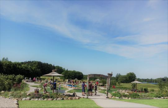 Adventuregolf Gut Waldshagen - Mini Golf Max Fun